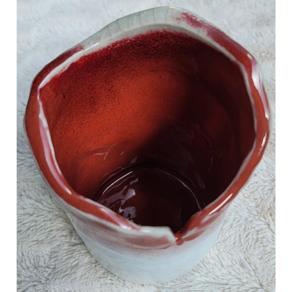 Red and white handmade pottery piece - Picture 11 of 16